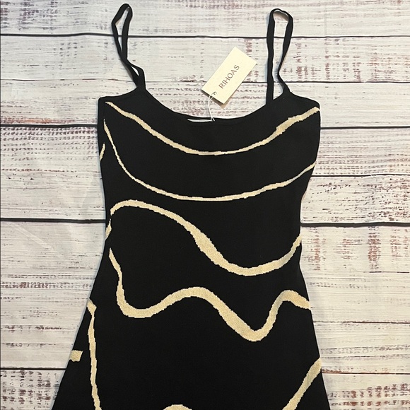 RIHOAS The Black Wave Mermaid Hem Knit Midi Dress - Picture 2 of 8